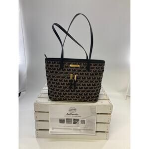 MICHAEL KORS, LARGE CANVAS SIGNATURE PRINT SHOULDER BAG